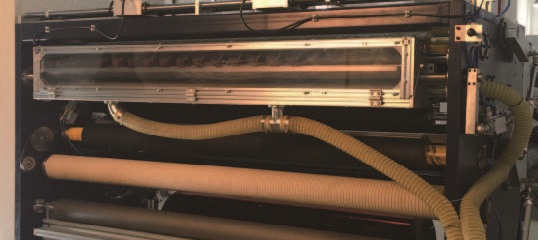 一種鋁箔分切機(jī)吸邊裝置的制作方法