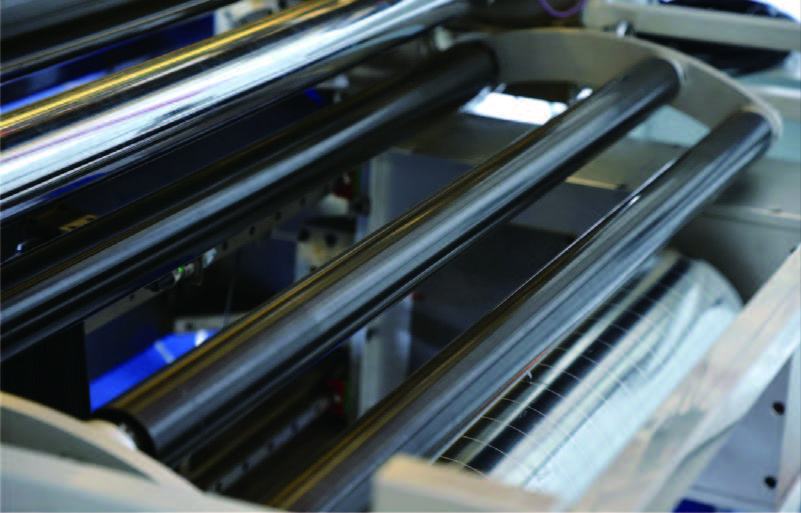 減少浪費(fèi)=增加利潤！太陽膜分切機(jī)如何精準(zhǔn)控制每寸材料？