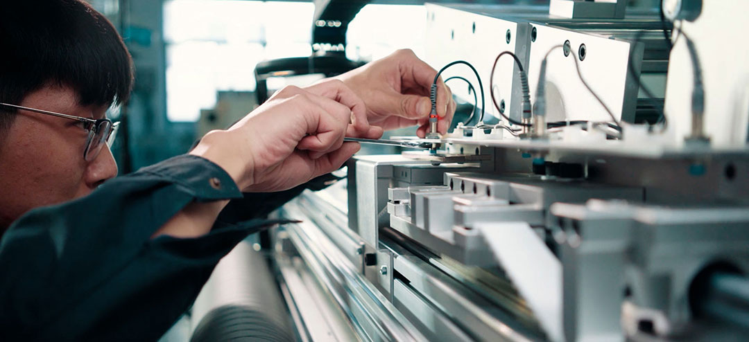 分切機(jī)的主電源是怎么連接的嗎? 分切機(jī)的主電源是怎么連接的嗎?