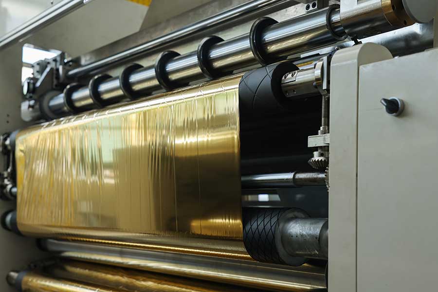 邊緣平整，無塵無屑：專業(yè)級(jí)燙金紙分切機(jī)對產(chǎn)品質(zhì)量的保障