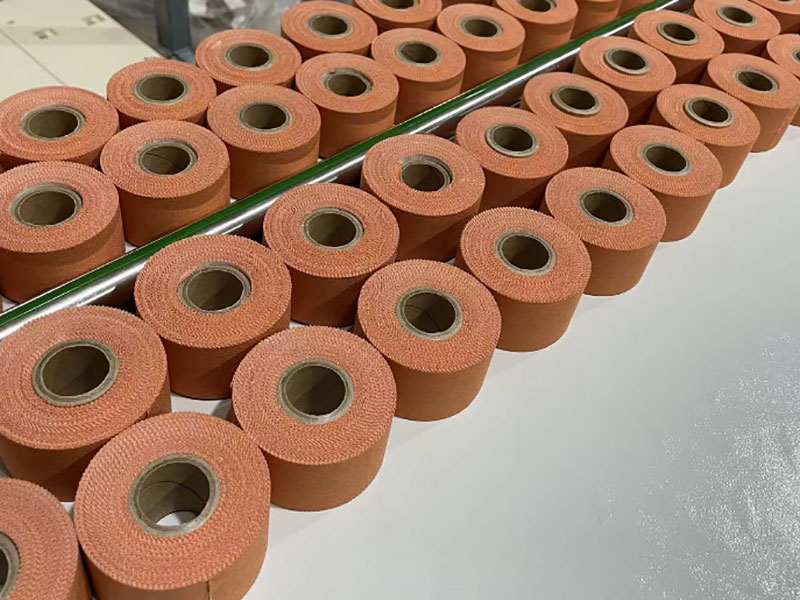 運(yùn)動膠帶分切機(jī):定義行業(yè)精度與速度的新標(biāo)桿